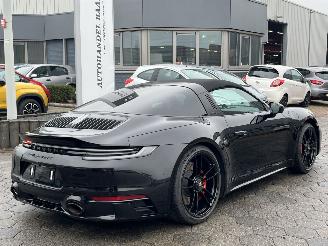 krockskadad bil auto Porsche 911 Targa 4 GTS AUTOMAAT 353KW 2024/2