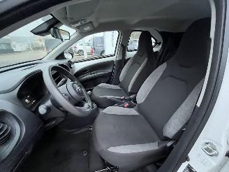 Toyota Aygo X 1.0 VVT-i MT picture 17