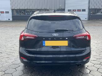 Ford Focus Wagon 1.0 EcoBoost Hybrid Connected picture 5