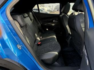 Peugeot 2008 1.2 Hybrid 136 GT picture 14