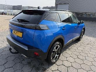 Peugeot 2008 1.2 Hybrid 136 GT picture 7