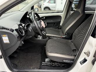 Volkswagen Up! 1.0 high up! BlueMotion picture 13