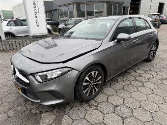 skadebil auto Mercedes A-klasse 180 Business Solution AMG 2022/3