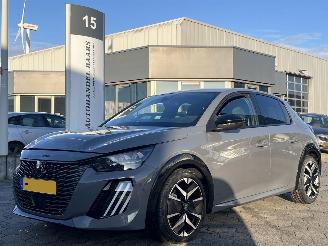 Unfallwagen Peugeot 208 1.2 Hybrid 145 e-DCS6 GT 2025/3