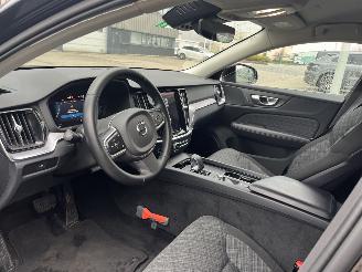 Volvo V-60 2.0 B3 Essential Edition picture 12