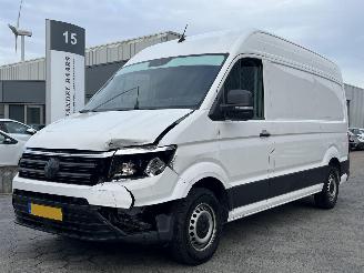 skadebil bedrijf Volkswagen Crafter 35 2.0 TDI L3H2 Highline 2020/9