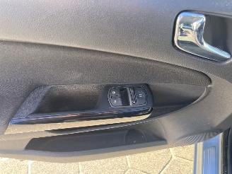 Opel Corsa 1.4-16V \'111\' Edition picture 16