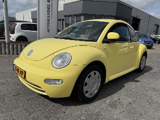 skadebil auto Volkswagen Beetle 2.0 Highline 2000/3