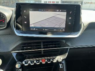 Peugeot 208 1.2 PureTech Active Pack picture 17