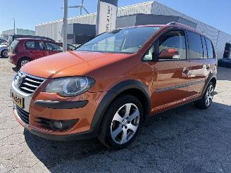 skadebil auto Volkswagen Touran 1.4 TSI Cross 7 Persoons 2008/5
