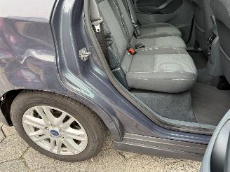 Ford C-Max 1.0 Titanium picture 16