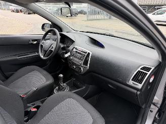 Hyundai I-20 1.2i First Edition picture 15