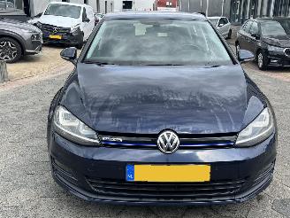 Volkswagen Golf 1.0 TSI Connected Series picture 2