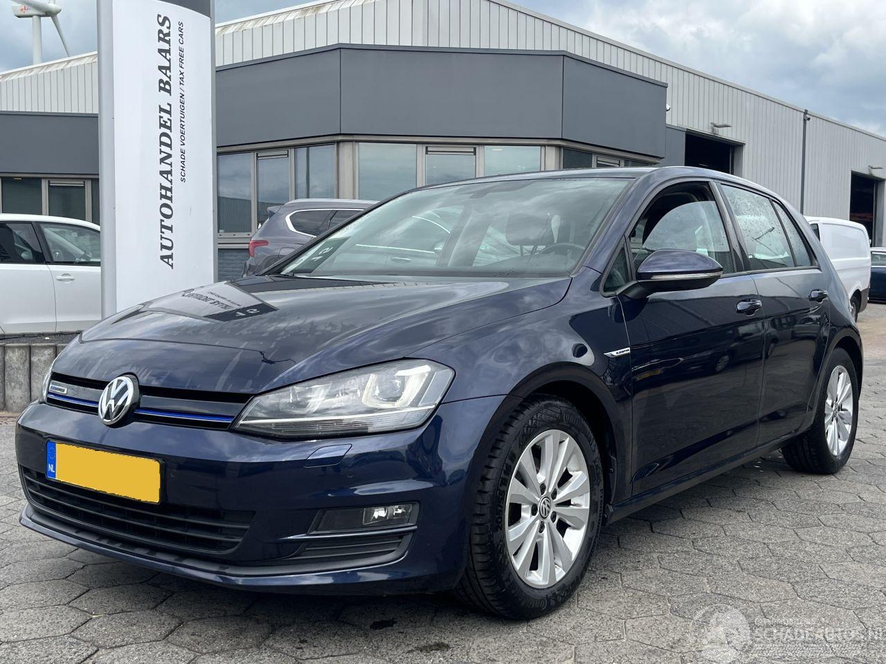 Volkswagen Golf 1.0 TSI Connected Series