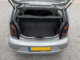 Volkswagen Up! 1.0 BMT move up! picture 11