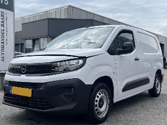 krockskadad bil bedrijf Opel Combo 1.5 BlueHDi 130 S&S L2 AUTOMAAT 2024/8