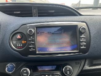 Toyota Yaris 1.5 Hybrid Bi-Tone picture 19