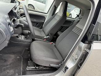 Volkswagen Up! 1.0 picture 9