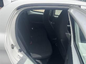 Peugeot 108 1.0 e-VTi Active picture 11
