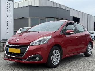 Schadeauto Peugeot 208 1.2 PureTech Blue Lion 2018/1
