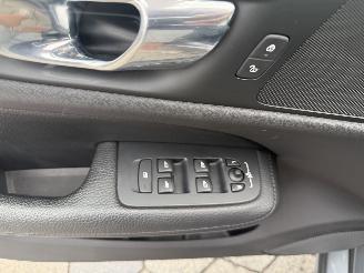 Volvo V-60 2.0 B3 Inscription AUTOMAAT picture 15