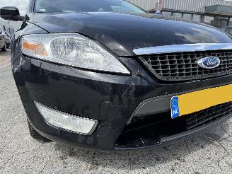 Ford Mondeo 1.6-16V Trend picture 4