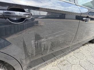 Ford Mondeo 1.6-16V Trend picture 14