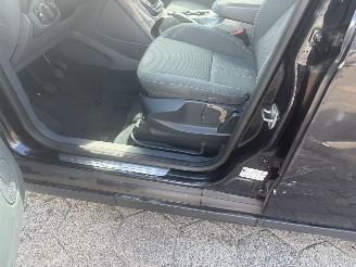 Ford C-Max 1.0 Titanium picture 11