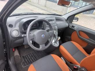 Fiat Panda 1.2 AUTOM PANO picture 14