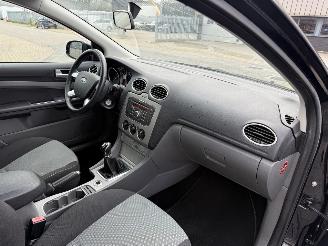 Ford Focus Wagon 1.6 Comfort picture 16