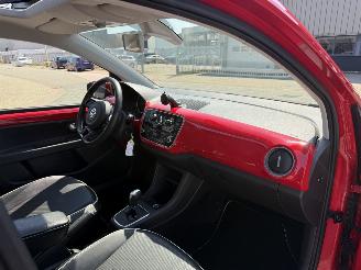 Volkswagen Up! 1.0 high up! picture 15