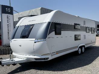 krockskadad bil caravan Hobby  Prestige 720 2025/6