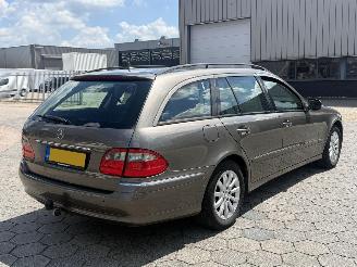 Mercedes E-klasse 200 K. 7 PERSOONS Avantgarde picture 4