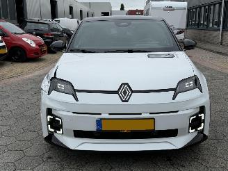 Renault 5 110KW iconic cinq 52 kWh picture 2
