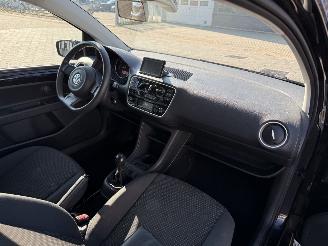 Volkswagen Up! 1.0 high up! picture 9