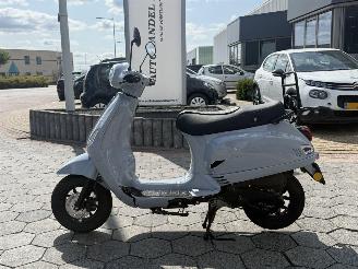skadebil bromfiets Killerbee  VXL 2021/11