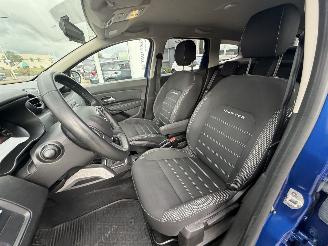 Dacia Duster 1.0 TCe Bi-Fuel Prestige picture 14