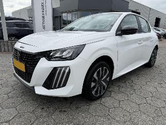 damaged passenger cars Peugeot e-208 EV Active 50 kWh 2024/6