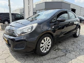 skadebil auto Kia Rio 1.2 CVVT 2011/11