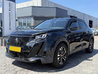 damaged passenger cars Peugeot e-2008 EV Allure Pack 50 kWh 2021/12