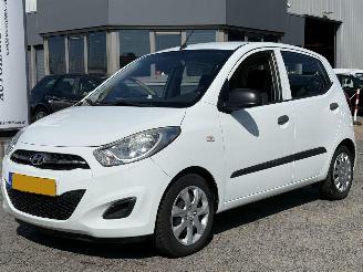 Damaged car Hyundai I-10 1.1 i-Drive 2013/10