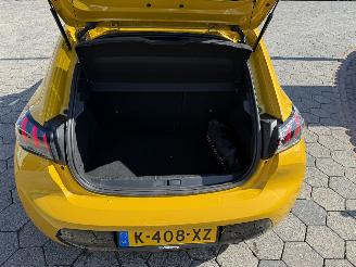 Peugeot 208 1.2 PureTech GT picture 16