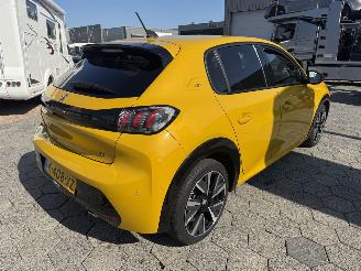 Peugeot 208 1.2 PureTech GT picture 6