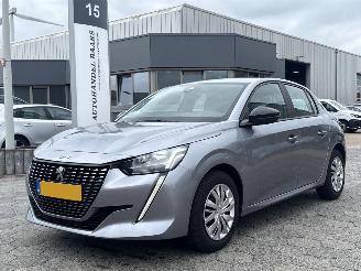 Damaged car Peugeot 208 1.2 PureTech Active 2022/12