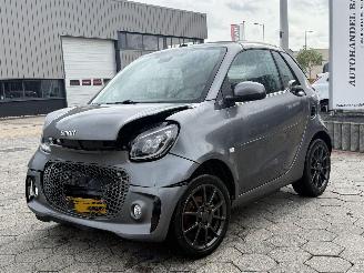 skadebil auto Smart Fortwo cabrio EQ Comfort PLUS 18 kWh 2021/5