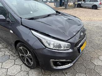 Kia Cee d Sportswagon 1.0 T-GDi First Edition picture 10