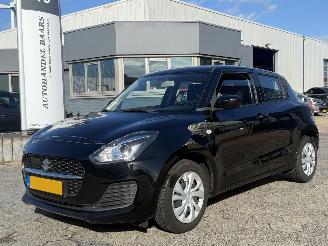 Voiture accidenté Suzuki Swift 1.2 Comfort Smart Hybrid 2022/9