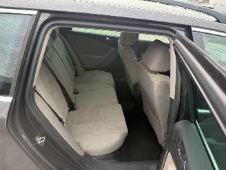 Volkswagen Passat Variant 2.0 TDI Comfortline picture 10