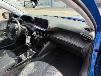Peugeot 208 1.2 PureTech 100 Allure picture 13