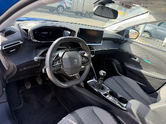 Peugeot 208 1.2 PureTech Allure Pack picture 17